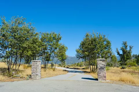 52977 Arbor Ln, Oakhurst, CA 93644 photo 1