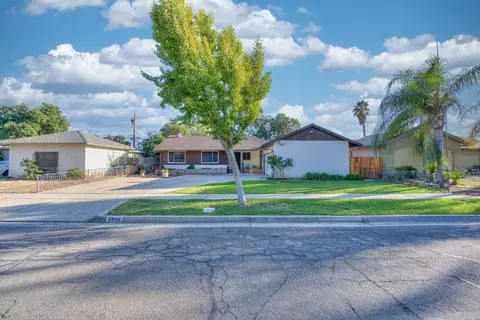 2998 E Willis Ave, Fresno, CA 93726 photo 1