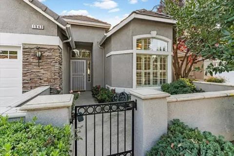 1943 Stonebrook Ln E, Clovis, CA 93611 photo 1