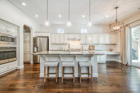 2155 N Lester Ave, Clovis, CA 93619 photo 1