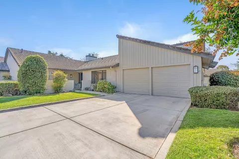 1562 Tollhouse Ln, Clovis, CA 93611 photo 1