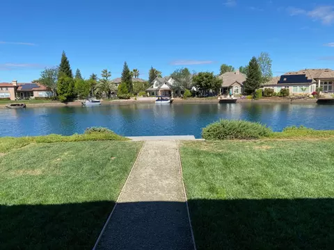 4415 N Golden Sunset Way, Clovis, CA 93619 photo 1