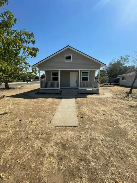 900 I St, Sanger, CA 93657 photo 1