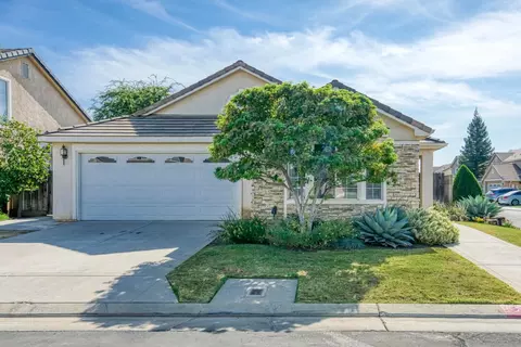2916 Donner Ave, Clovis, CA 93611 photo 1