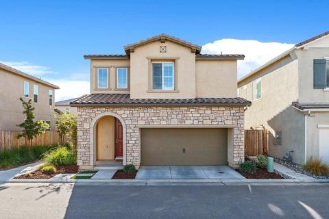 2536 Daisy Dr, Clovis, CA 93612 photo 1