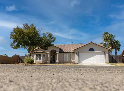 719 Daphne Ln, Lemoore, CA 93245 photo 1