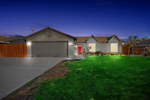 328 Devon Dr, Lemoore, CA 93245 photo 1