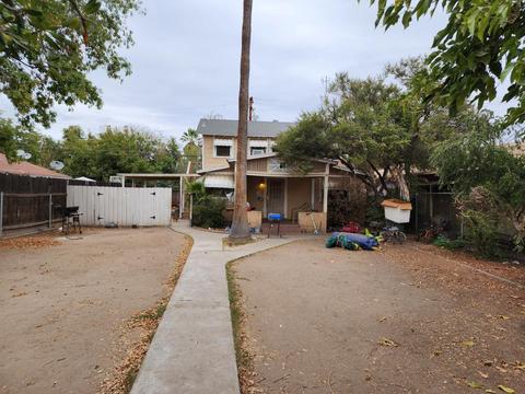 1035 E Harvard Ave E, Fresno, CA 93704 photo 1