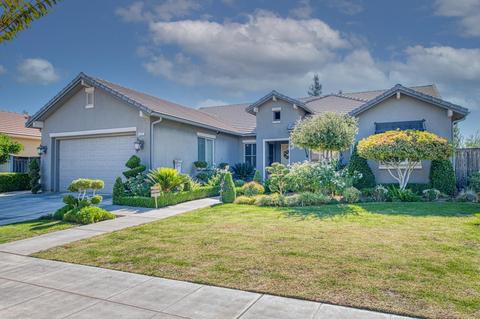 466 W Kelly Ave, Clovis, CA 93611 photo 1