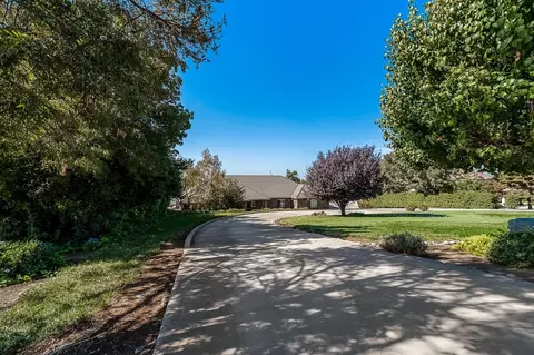 292 Valley View Dr, Exeter, CA 93221 photo 1