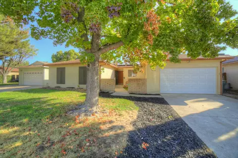 3103 Fairfax Ave, Clovis, CA 93612 photo 1