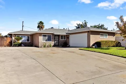 1942 Cherry Ave, Sanger, CA 93657 photo 1