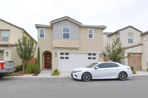 3639 Parkstone Way, Clovis, CA 93619 photo 1