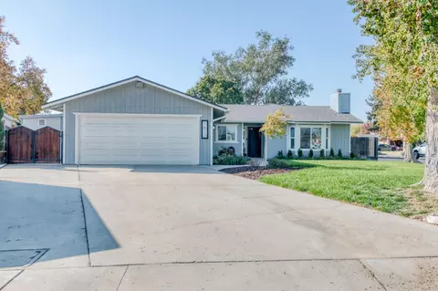 1672 Norwich Ave, Clovis, CA 93611 photo 1