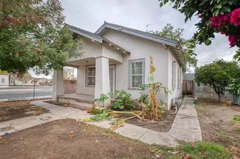 203 E St, Fresno, CA 93706 photo 1