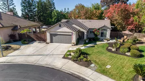 712 Pecan Ave, Clovis, CA 93611 photo 1