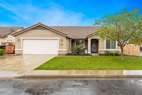 2021 W Hampton Dr, Hanford, CA 93230 photo 1