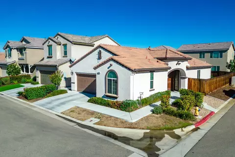 1589 Medellin Ln, Clovis, CA 93619 photo 1