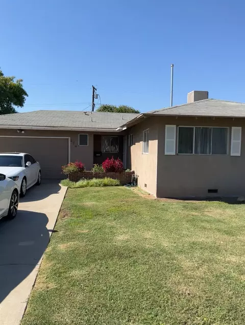 274 Oxford Ave, Clovis, CA 93612 photo 1