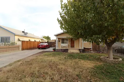 208 E Stanislaus St, Avenal, CA 93204 photo 1