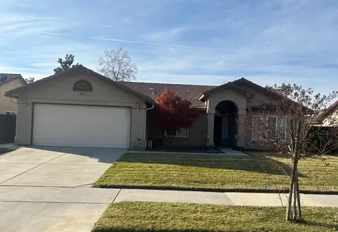 443 S Park Ave, Kerman, CA 93630 photo 1