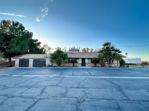 2409 S Dockery Ave, Sanger, CA 93657 photo 1