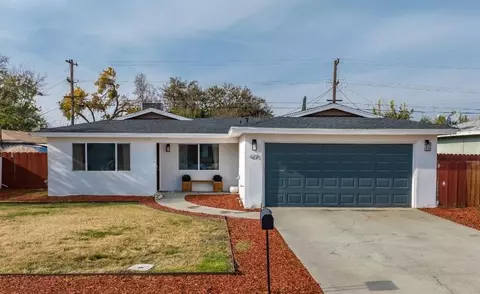 473 Alder Dr, Lemoore, CA 93245 photo 1