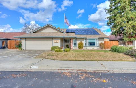 2287 Purvis Ave, Clovis, CA 93611 photo 1