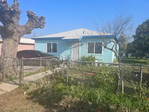 929 Columbia St, Madera, CA 93638 photo 1