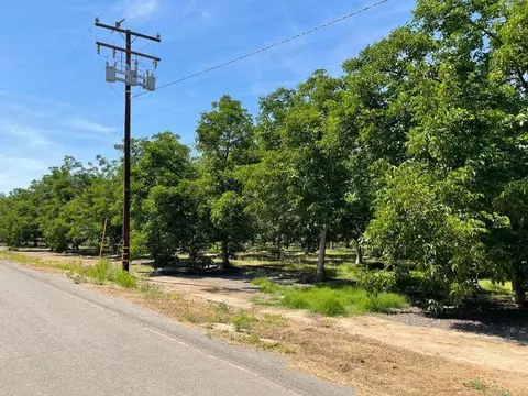 1 Avenue 168, Porterville, CA 93257