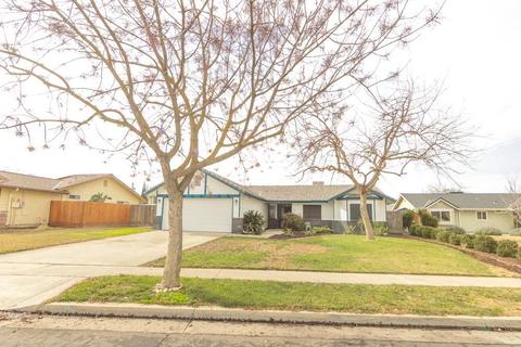 519 Blakeley Dr, Lemoore, CA 93245 photo 1