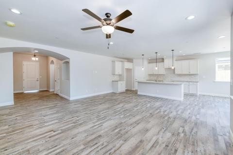 15821 W Isabella Ave, Kerman, CA 93630 photo 1