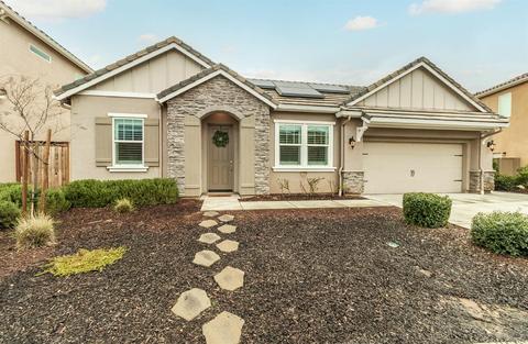 3651 Descanso, Clovis, CA 93619 photo 1