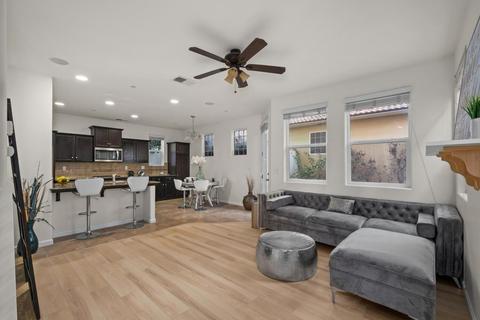 1575 N Piccadilly Ln, Clovis, CA 93619 photo 1