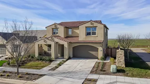 4644 Hillside Rd, Madera, CA 93636 photo 1