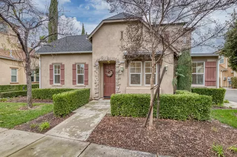 4024 Trenton Ave, Clovis, CA 93619 photo 1
