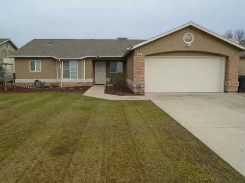 494 8th St, Sanger, CA 93657 photo 1
