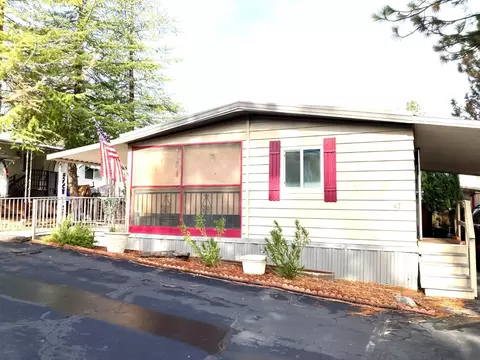 39678 Road 425b #47, Oakhurst, CA 93644