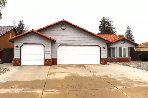 1107 Ramblewood Dr, Dinuba, CA 93618 photo 1