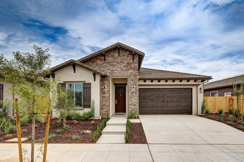 1759 N Carson Ave, Clovis, CA 93619