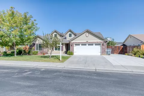 2885 Fairmont Ave S, Clovis, CA 93611 photo 1