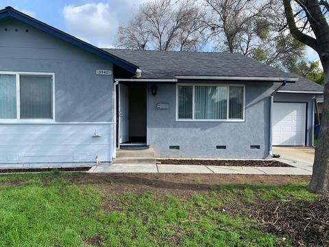 3942 N Sequoia Ave, Fresno, CA 93705 | 8 Photos | MLS #589607 - Movoto