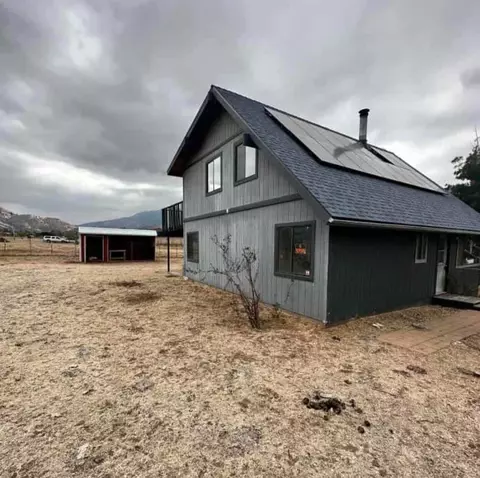 7357 Live Oak Dr, Sanger, CA 93657