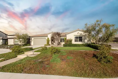 853 Treasure Hills Dr, Madera, CA 93636 photo 1