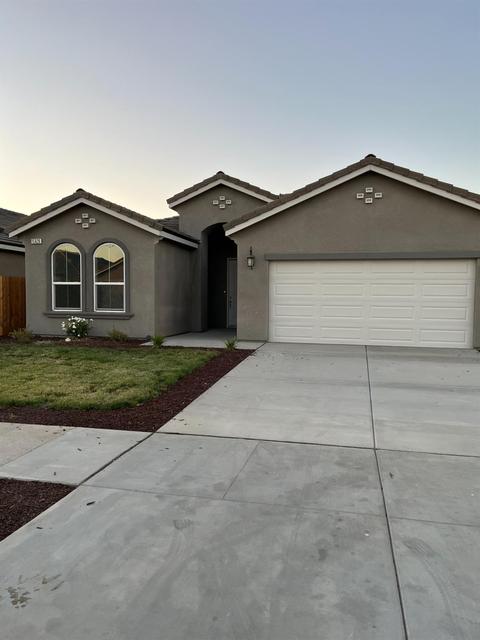 1140 Bristlecone Dr, Madera, CA 93638 photo 1