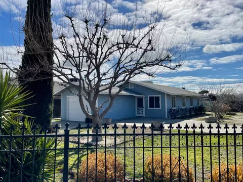 400 E Stanislaus St, Avenal, CA 93204 photo 1