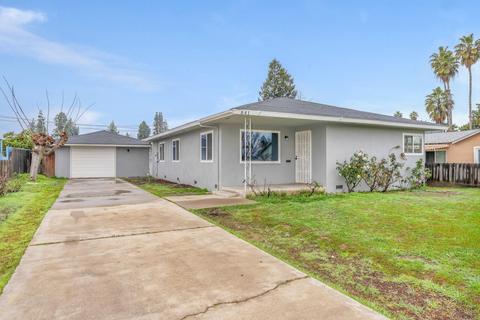 841 Lyon Ave, Sanger, CA 93657 photo 1