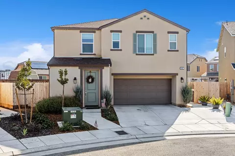 867 Soledad Ave, Clovis, CA 93619 photo 1