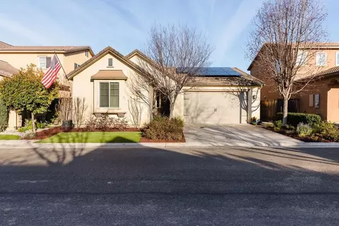 3971 Chessa Ln, Clovis, CA 93619 photo 1