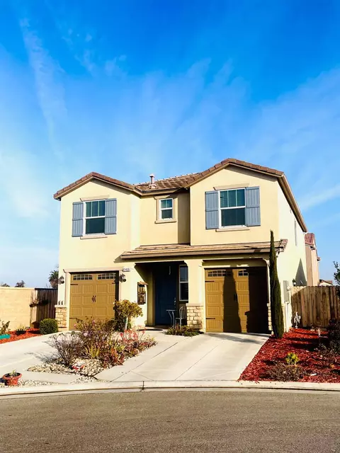 2409 Lombard Ln, Clovis, CA 93619 photo 1
